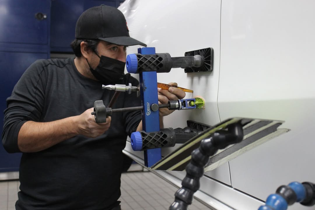 Travail de précision débosselage 2